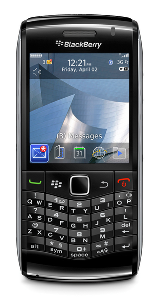 Illustration for article titled BlackBerry Bold 9650 and BlackBerry Pearl 3G Leak Out